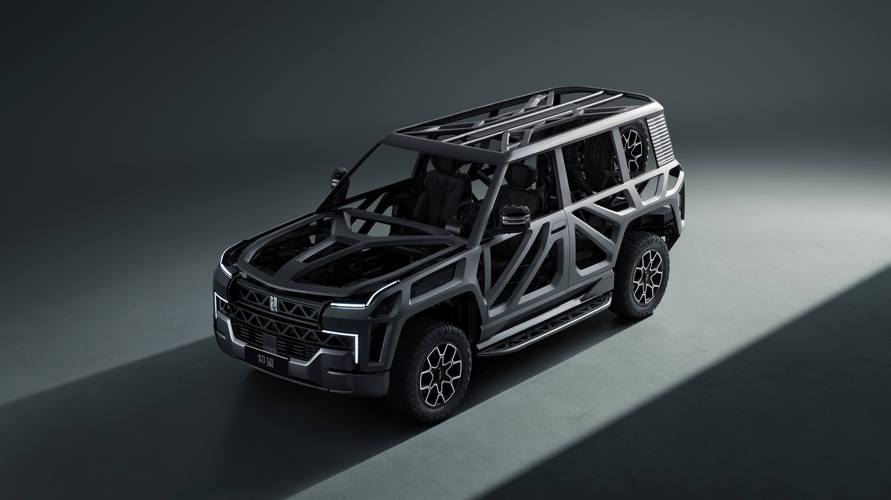 广州96仰望U8硬派越野的科技魅力，国能汽车对传统燃油车市场的冲击